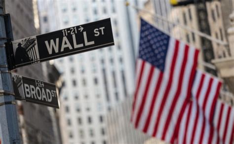Wall Street futures tick higher ahead of US inflation update